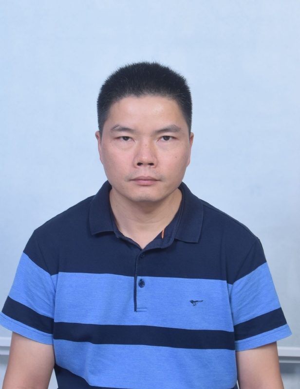 古男的第一张照片--云浮认干亲服务网